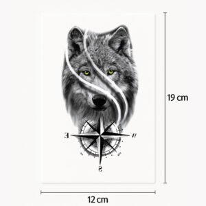 Tattoo green-eyed wolf